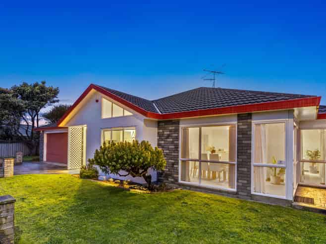 300 Manly Street, PARAPARAUMU