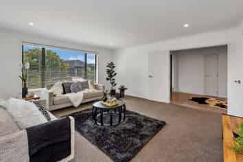 5 Michael Terrence Place, Flagstaff