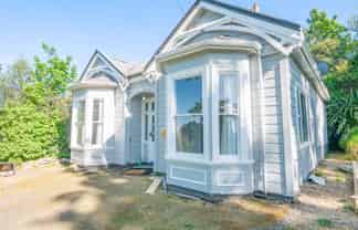 76 South Road, The Glen