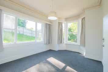 76 South Road, The Glen