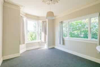 76 South Road, The Glen