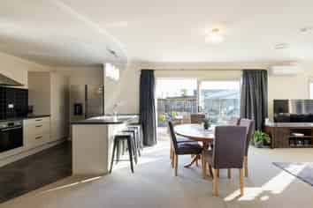 9A Dover Road, Saint Andrews