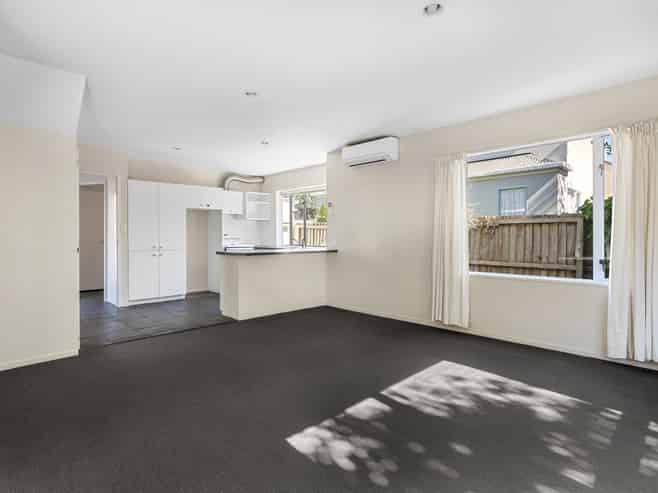 30 Coles Place, Saint Albans
