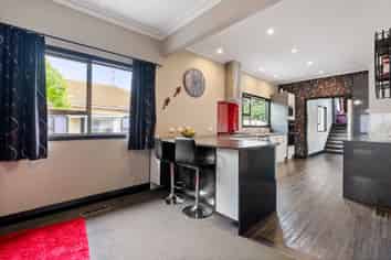 7 Charleston Avenue, Boulcott