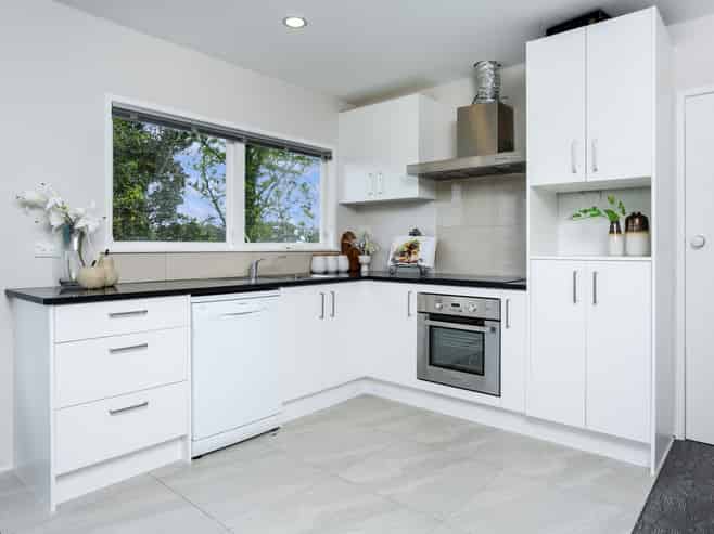 1 Phillipa Place, Browns Bay