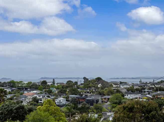 1 Phillipa Place, Browns Bay