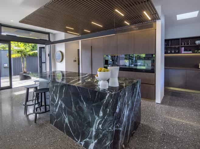 11 Cheltenham Road, Cheltenham, Devonport