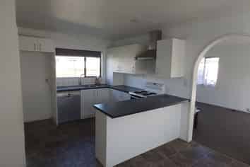 15 Tiller Close, Kelvin Grove