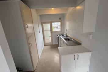 4/5 Keeling Road, Henderson