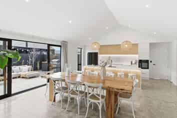 4 Tabor Place, LINCOLN