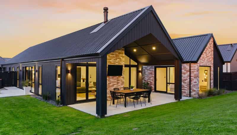 4 Tabor Place, LINCOLN