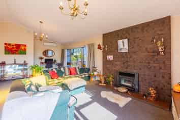 17 Gaisford Terrace, Waipukurau