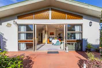 17 Gaisford Terrace, Waipukurau