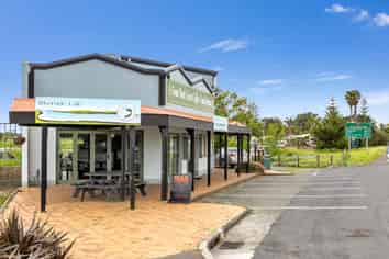 8 State Highway 10, Awanui