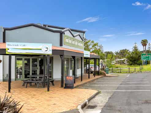 8 State Highway 10, Awanui