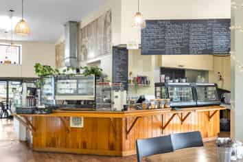 8 State Highway 10, Awanui