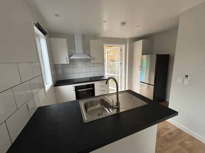 60 Walter Street, The Glen