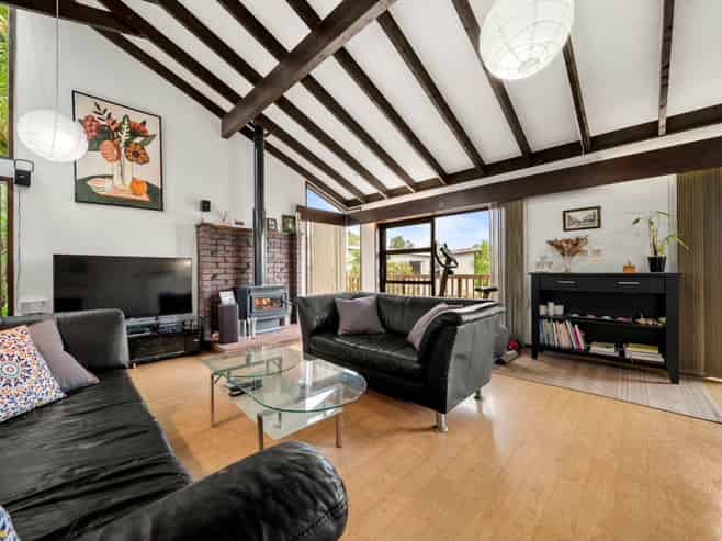 1/518 Beach Road, Murrays Bay