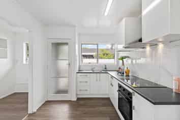 2/46 Jellicoe Road, Manurewa