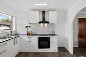 2/46 Jellicoe Road, Manurewa