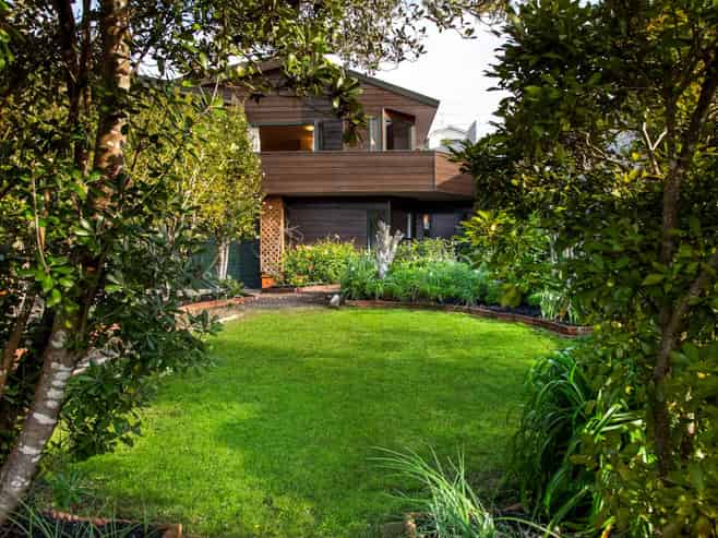 9  Highwood Grove, Torbay