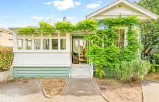 4B Kohia Terrace, Epsom