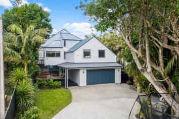 37 Swann Beach Road, Stanmore Bay