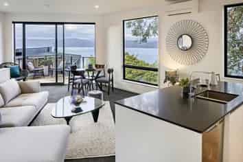 5/80 Seatoun Heights Road, Seatoun