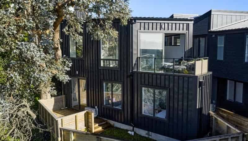 5/80 Seatoun Heights Road, Seatoun