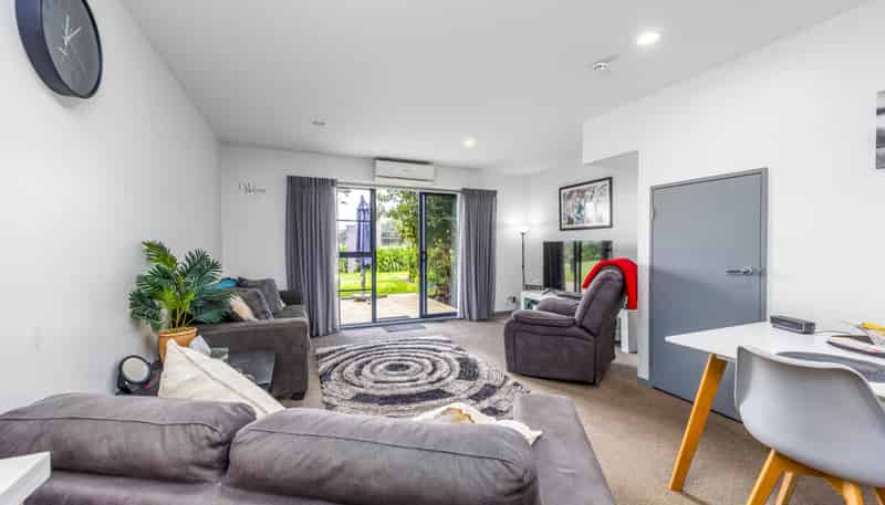 40/42 Holly Street, Avondale