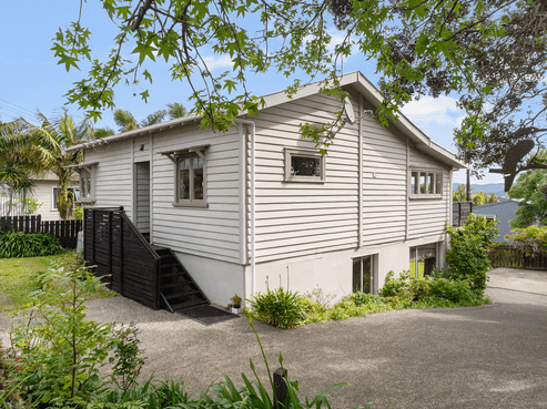 37 Roberton Road, Avondale