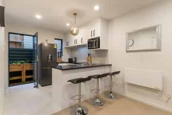 34/18 Hewlett Road, Massey