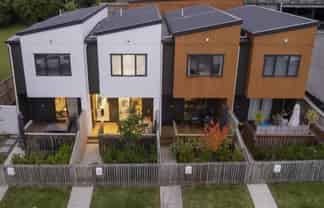 34/18 Hewlett Road, Massey