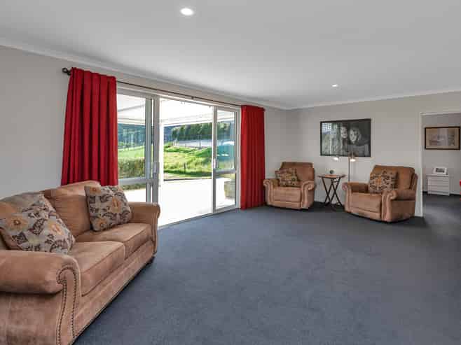 331 Otaika Valley Road, Otaika