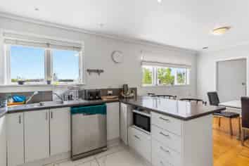 1/131 Ladies Mile, Ellerslie