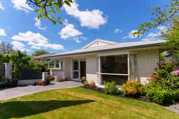 22 Gamblins Road, Saint Martins