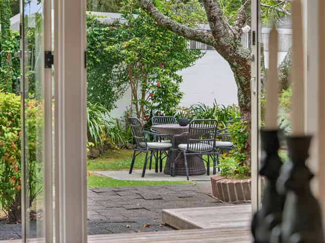 55 Hillcrest Avenue, Hillcrest