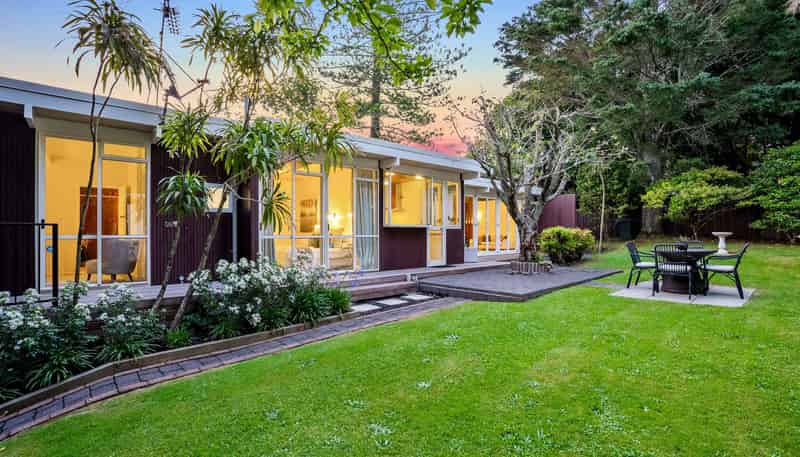 55 Hillcrest Avenue, Hillcrest