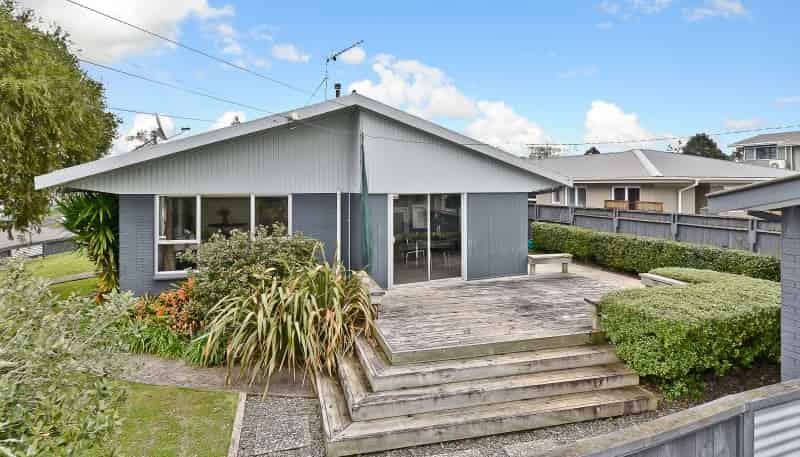 1 Burwood Place, Silverdale