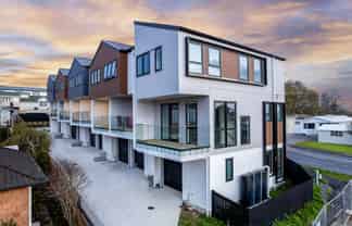 3/2 Reeves Road, Pakuranga