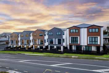 8/2 Reeves Road, Pakuranga