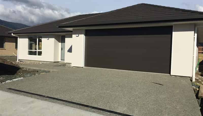 8 Barham Place, Stoke