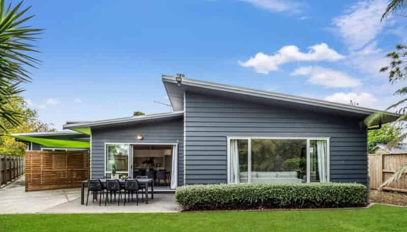 14A Duna Place, Takaro