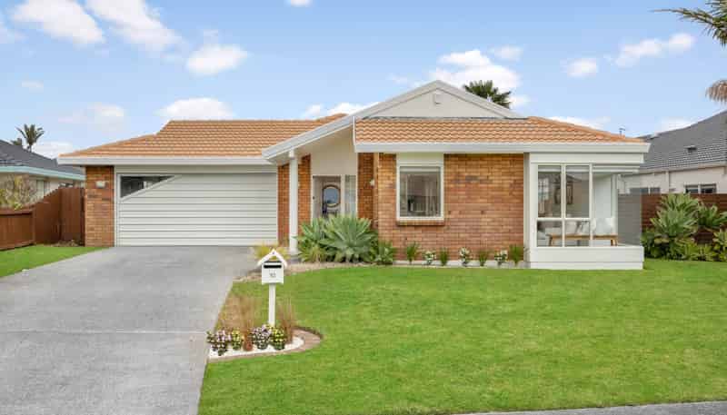 10 Amadeus Place, Northpark