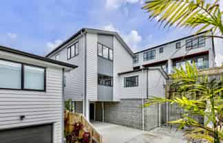 24C City View Terrace, Birkenhead