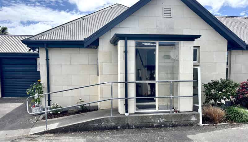 Flat 2/29 Ivory Street, Rangiora