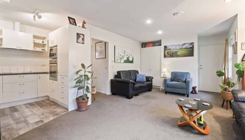 Flat 2/29 Ivory Street, Rangiora