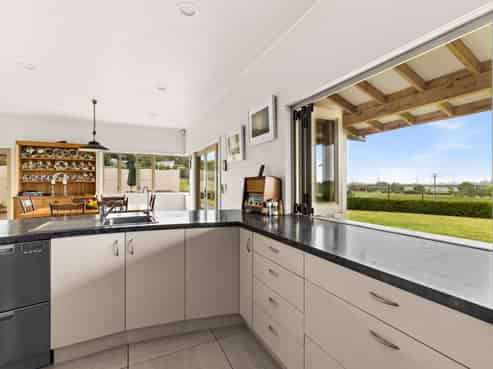 15C Omarunui Road, Waiohiki