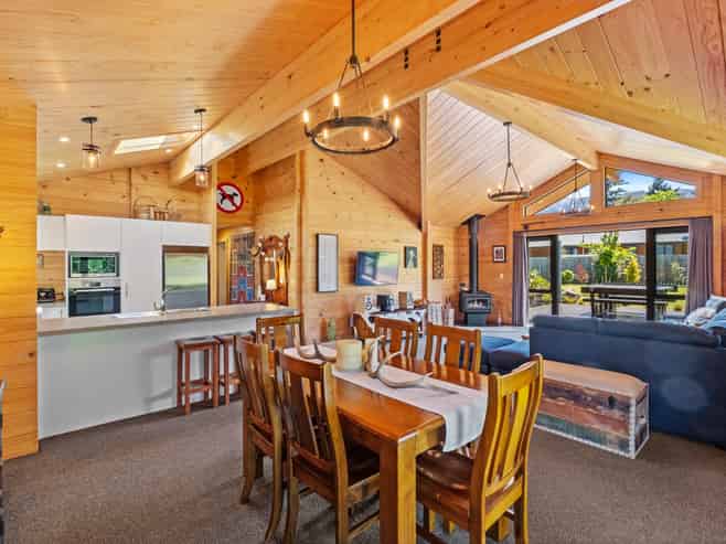 16 Tennyson Close, Hanmer Springs