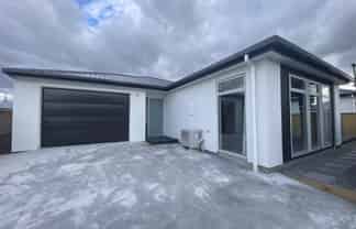 b/32 Francis Street, Blenheim Central